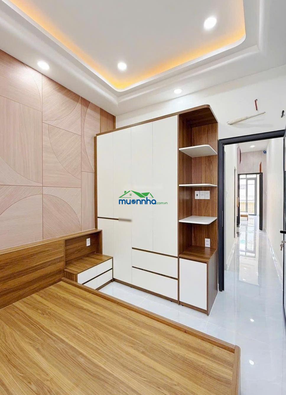 Bán nhà đẹp 2 tầng vào ở ngay khu nhà thờ đường xóm chiếu. gần chợ - 3