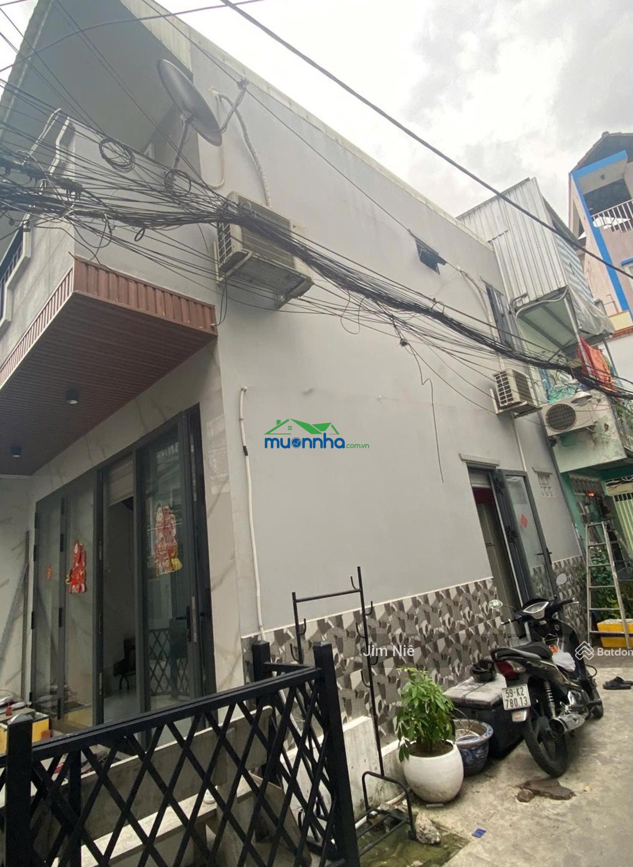 Nhỉnh 4 tỷ - nhà 2 tầng gần chợ phú lâm - ngang 5m - hẻm xe hơi