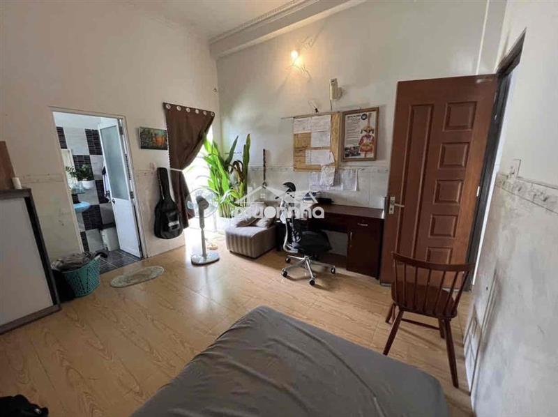Cho thuê phòng 20m2 có ban công, wc riêng, đầy đủ nội thất