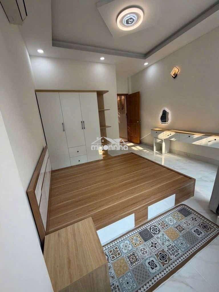 Nhà đẹp 56m không quy hoạch huỳnh tấn phát q7 - 4