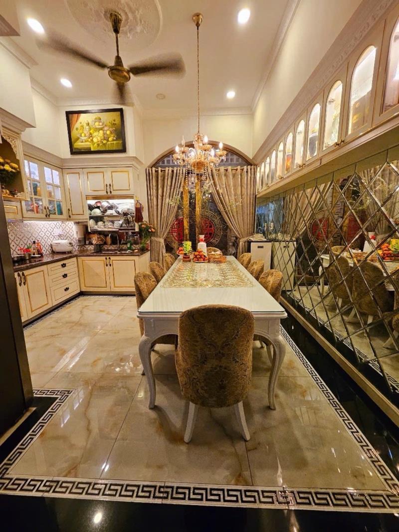 Mặt tiền đường dn4 rộng 16m - ngay đường song hành - giáp gò vấp - cạnh công viên an sương - nhà mới tặng full nội thất chỉ nhỉnh 12 tỷ - 3