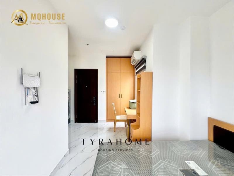 Studio ban công, thang máy, hầm xe gần phố ẩm thực phan xích long, cầu bông quận 1 - 4