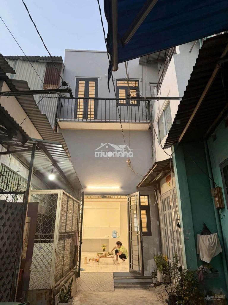 Nhà cho thuê miếu bình đông gần bốn xã (1 lửng 1 lầu) nhà trống ở ngay