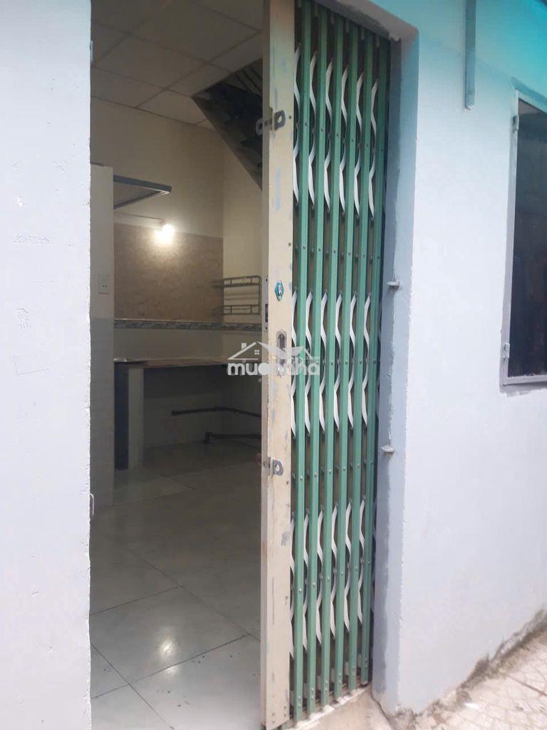 Chính chủ cho thuê phòng trọ 28m2 1 trệt 1 lầu có máy lạnh gần pmh