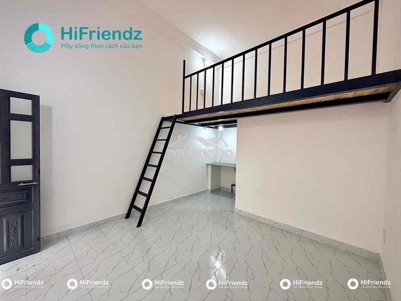 Toà nhà duplex mới xây 100% chào đón các tân sinh viên