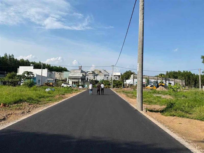 Đất biên hoà 80m² - cách dt 768 300m - sổ riêng - giá 1tỷ2