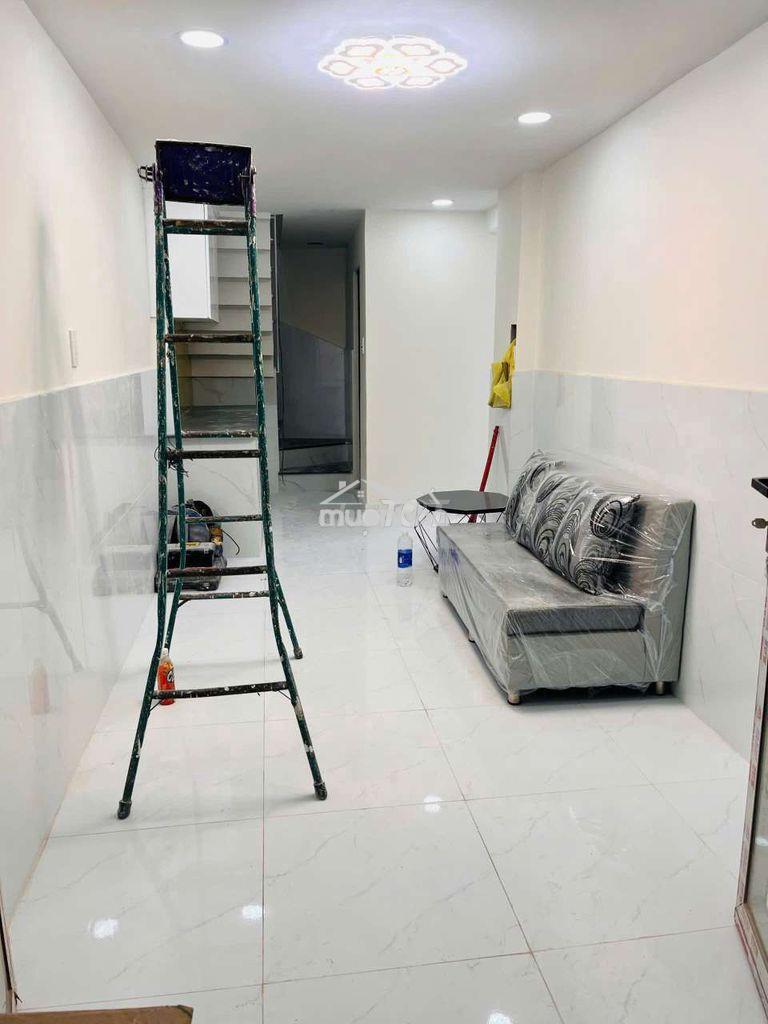 Cho thuê nhà nguyễn duy hẻm thông xe hơi ,gần mt 20m,3pn,dts 52.4m2 - 2