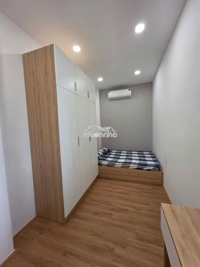 Chung cư lô c lý thường kiệt, 50m2, 2 pn, nội thất mới 100% giá 3,25t - 4