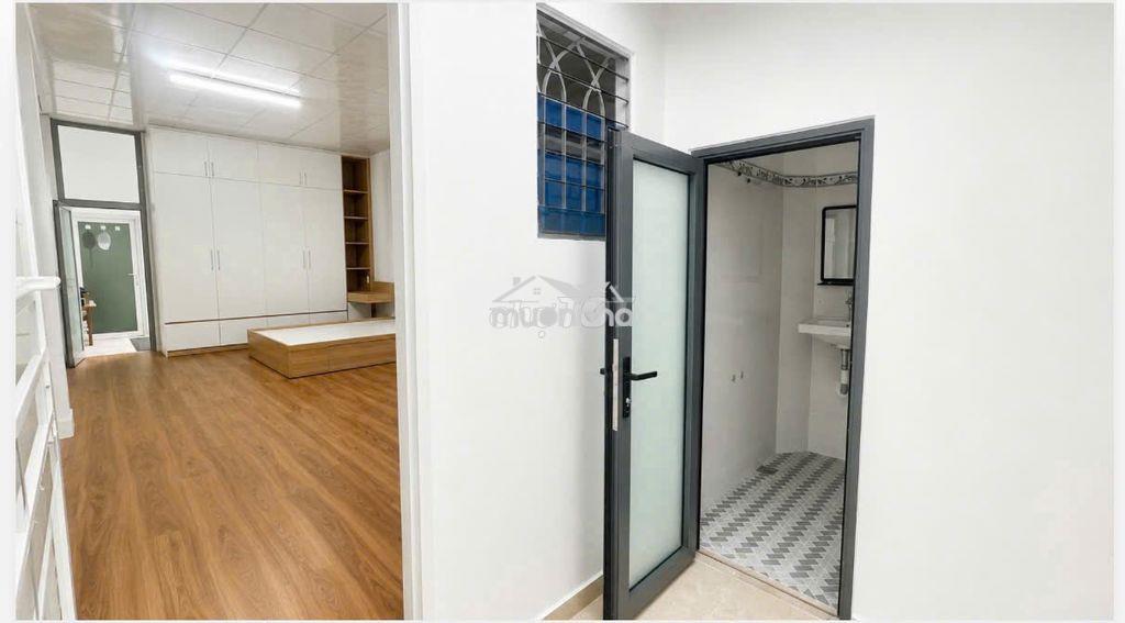 Studio có sân sau siêu rộng thoáng mát full nội thất ngay luỹ bán bích - 3