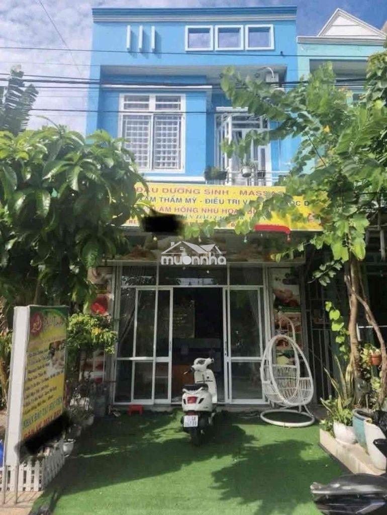 Thanh lý gấp nhà trệt lầu
