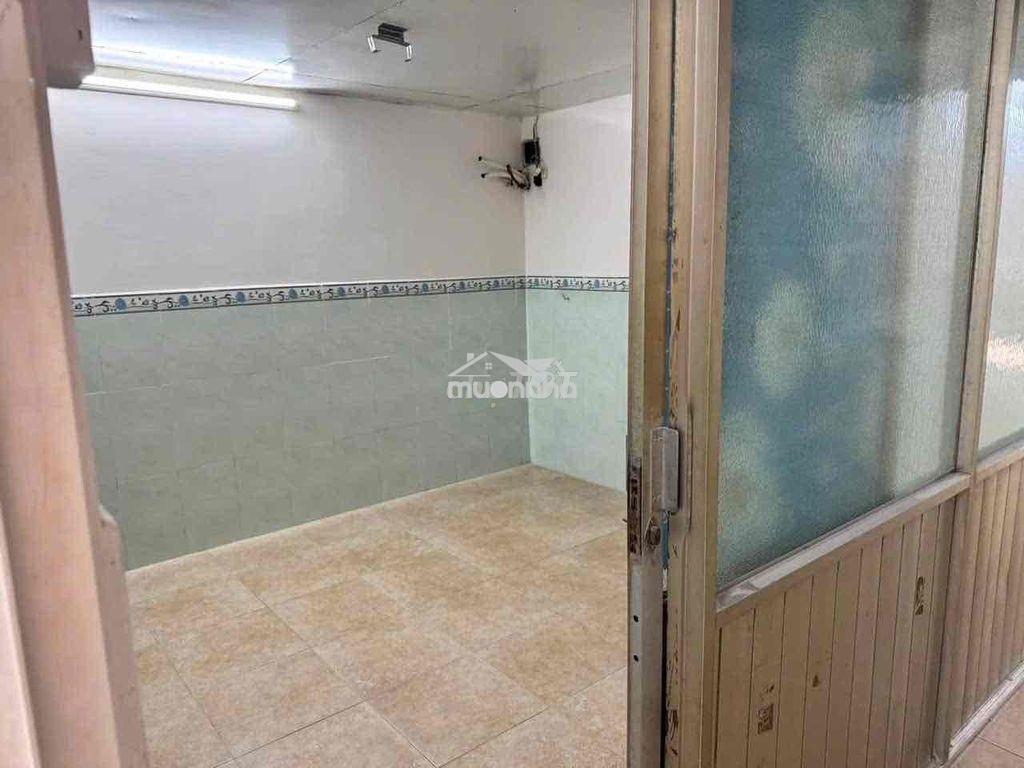Cho thuê nhà mt đường số phước bình, quận 9 - 2