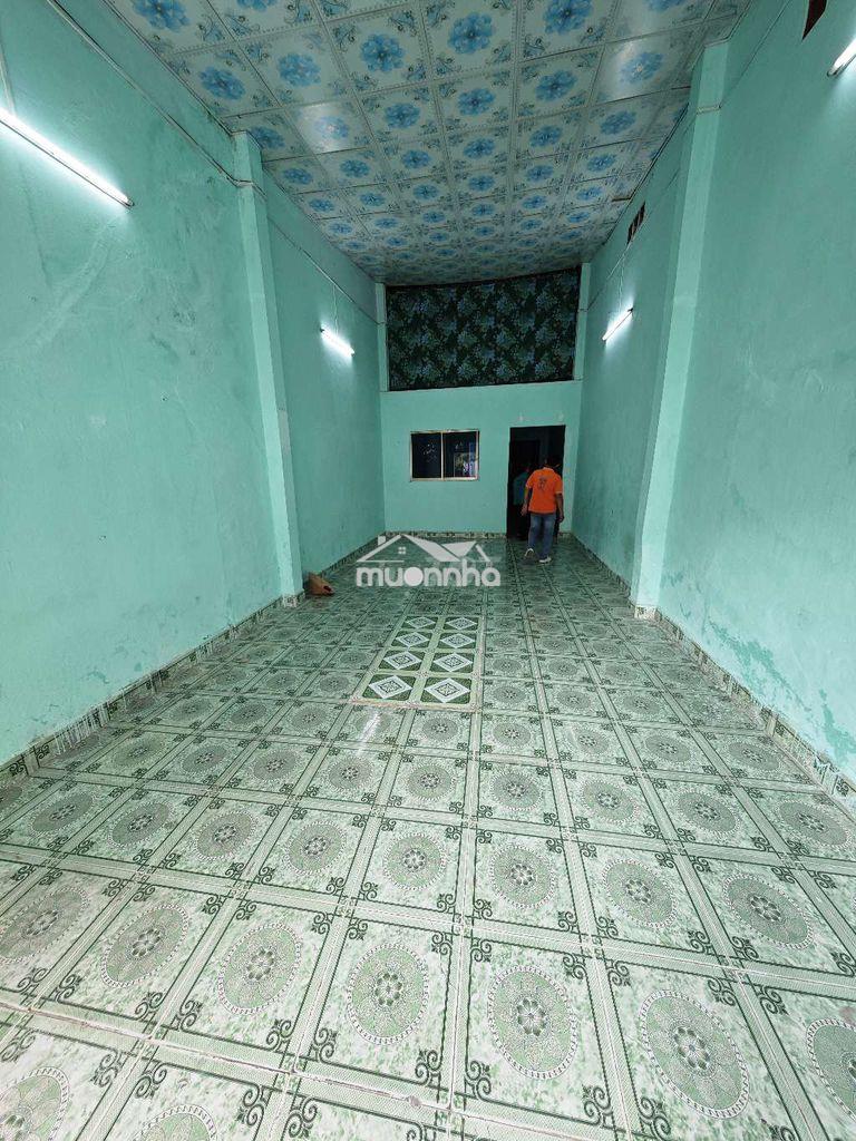 Nhà mặt tiền khu bình phú - 3 tầng - 2pn . - 2
