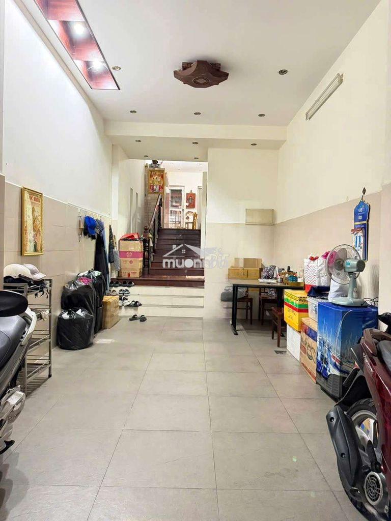 Nhà mặt tiền lê lâm 4x18m 3 lầu, 4pn, giá rẻ 15 triệu