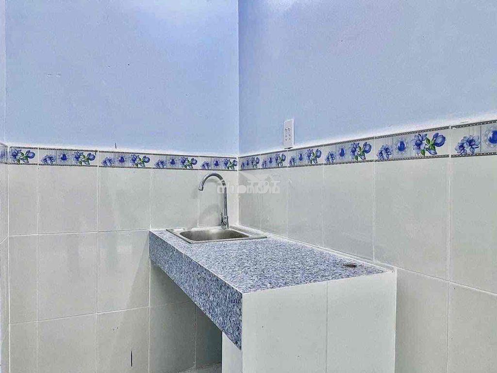 Phòng trọ giá rẻ gác cao 2m- free phí dịch vụ mặt tiền đường- an ninh - 3