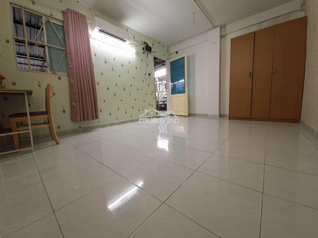 Cho thuê phòng trọ nhà vs và bếp tách riêng, phòng rộng giá 4.5tr - 4