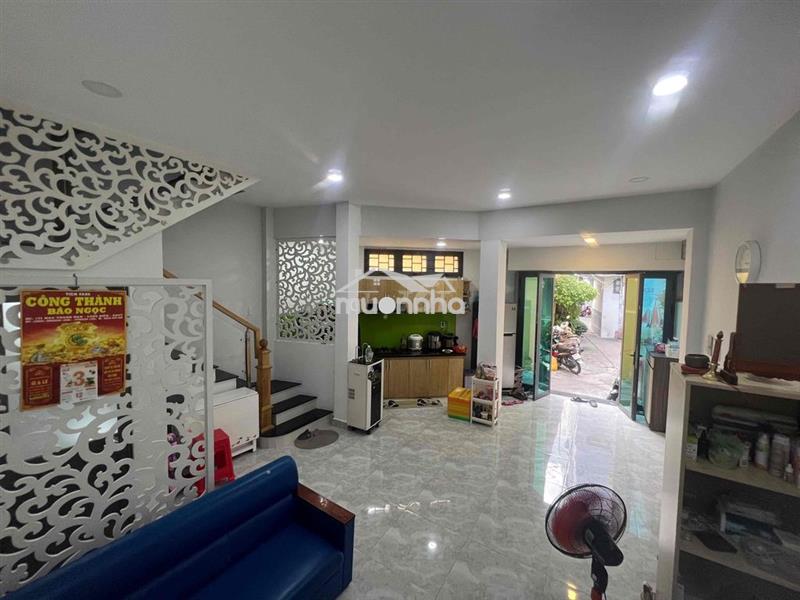C/c bán nhà 199/27 cmt8 q3, 5.73x8.5m t+3l, 7.3 tỷ tl, hh môi giới