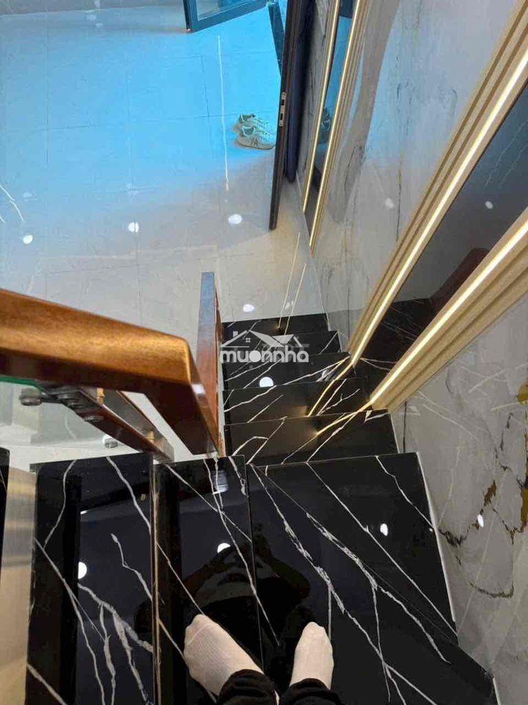 Hh 50 triệu(.chính chủ)bán nhà hẻm 391 huỳnh tấn phát q7.dt 40m2 1lầu - 4
