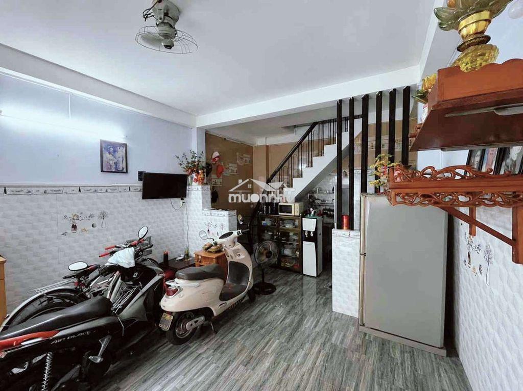 Hiếm - nhà 3 tầng hẻm xe hơi khu bàu cát - 5 tỷ xíu - 2