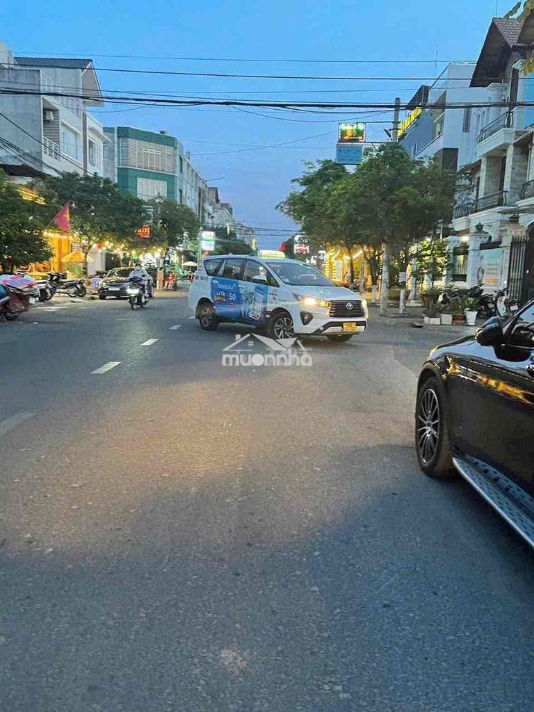 Đất thổ cư khu dân cư sầm uất phú thịnh ngay cổng 11