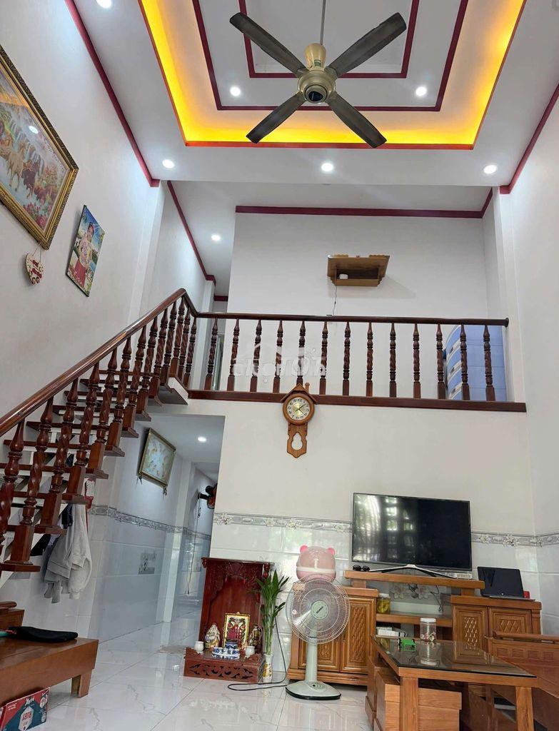 Bán nhà sổ hồng riêng 50m2 - dtsd 100m - 3pn -lò lu - nhỉnh 2 tỷ - 3
