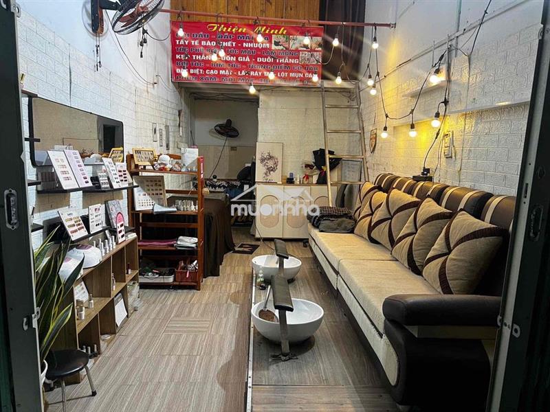 Sang mặt bằng kinh doanh tiệm nail , gội đầu