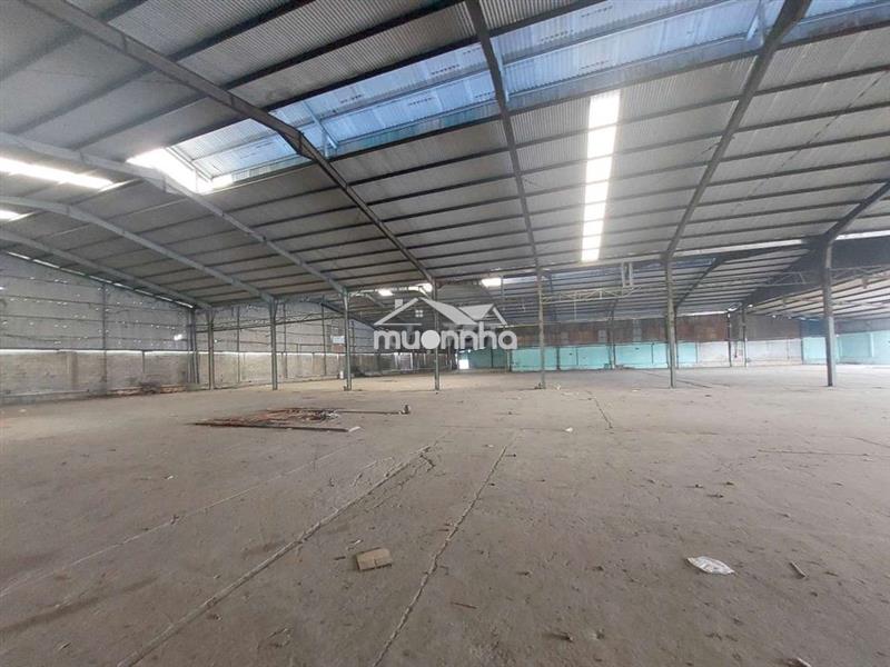 Cho thuê xưởng 2000m2 và 4000m2.pccc vách tường,bến cát ,bình dương