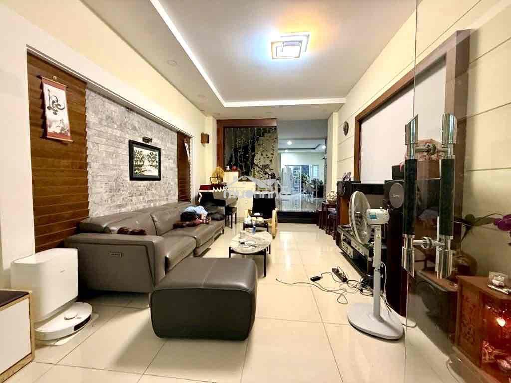 Chỉ 4.6 tỉ - đường xe hơi ngủ nhà - 4*15 vuông vắn- trung tâm quận 7 - 2