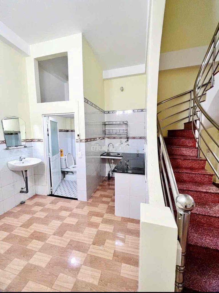 🏠Nguyên căn 3phòng 5x12m hẻm lâm văn bền p.tân kiểng - quận 7 - 2