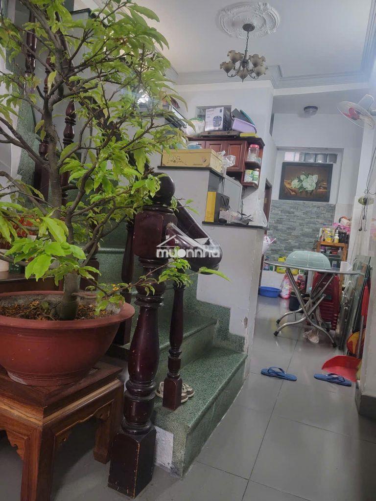 Chính chủ bán nhà ở đường thống nhất, p16, qgv