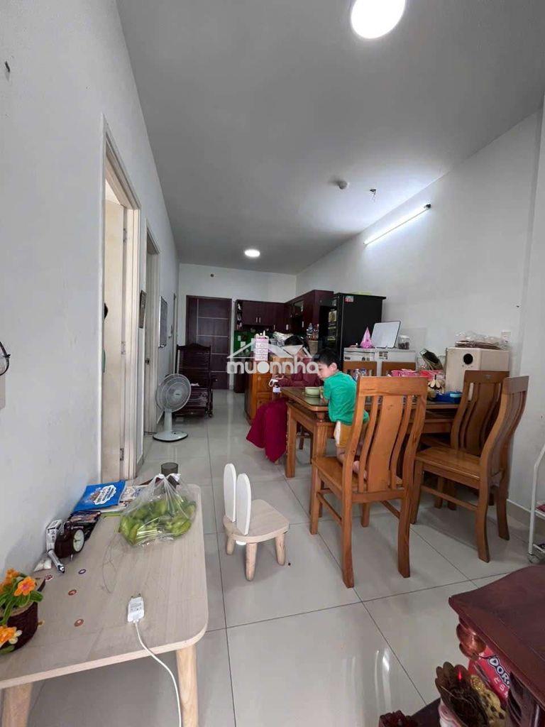 Chung cư tô ký , 2pn, bancong sạch sẽ giá 2,350 tỷ