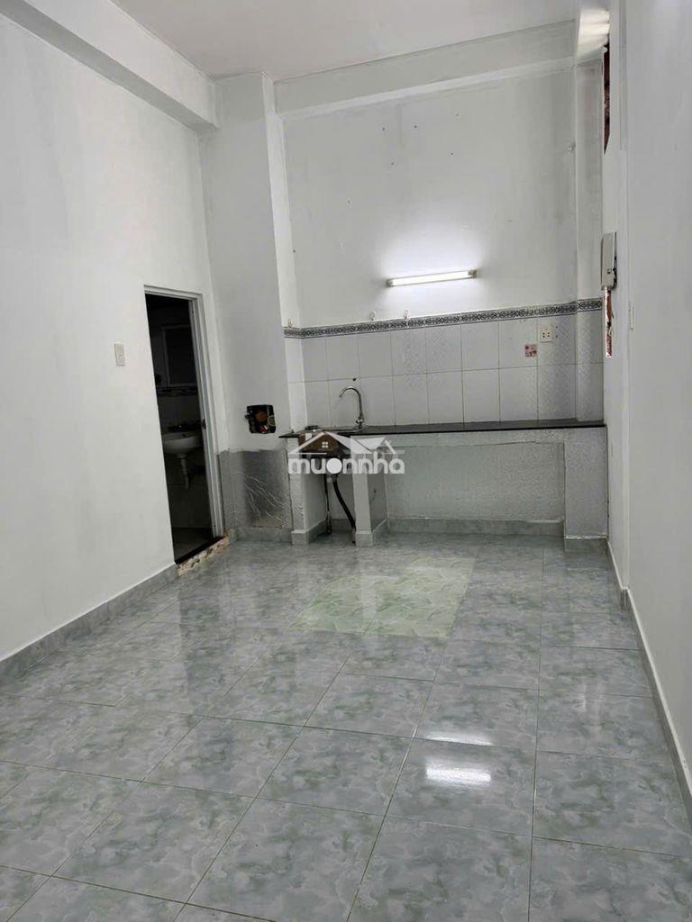 Phòng đẹp đối diện etown cộng hòa  - 3