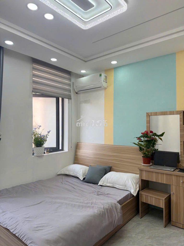 Phòng đẹp tách bếp - full nội thất & tiện nghi