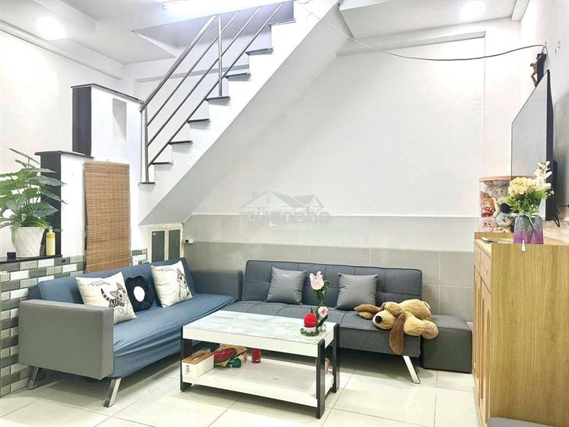 Nhà 2 lầu chính chủ gần cầu nguyễn tri phương p9 quận8