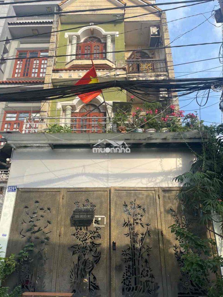 Bán nhà gần ngay co.op mart phan văn hớn