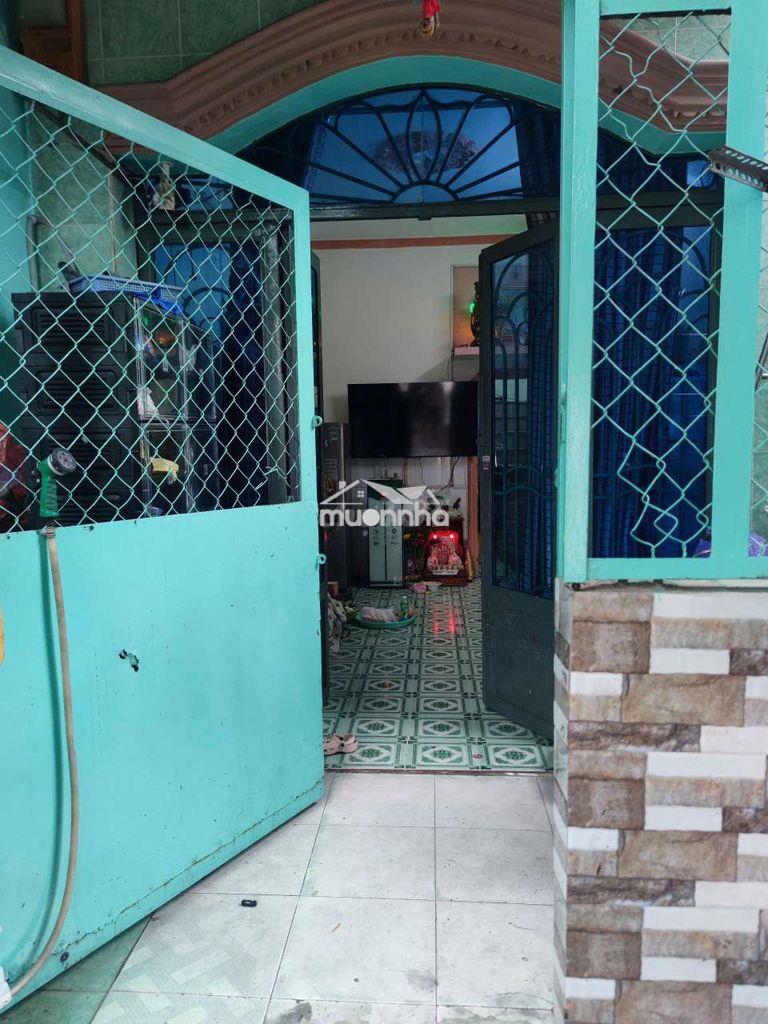 Nhà  giá tốt  sổ hồng riêng  . p 15 q. 8