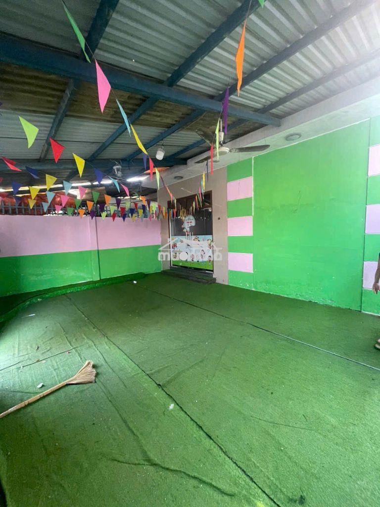 Nhà nguyên căn dt lớn 9x25m -phường tam phú tđ , thích hợp làm kho, vp