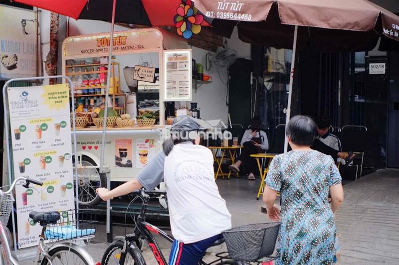 Sang quán nước mang đi