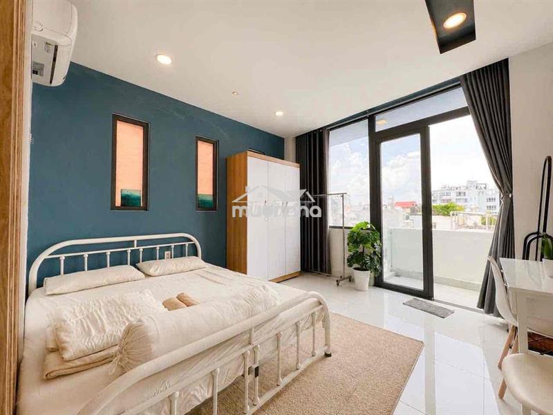 Studio ban công tại khu ẩm thực phan xích long. 5p tới quận 1, quận 3