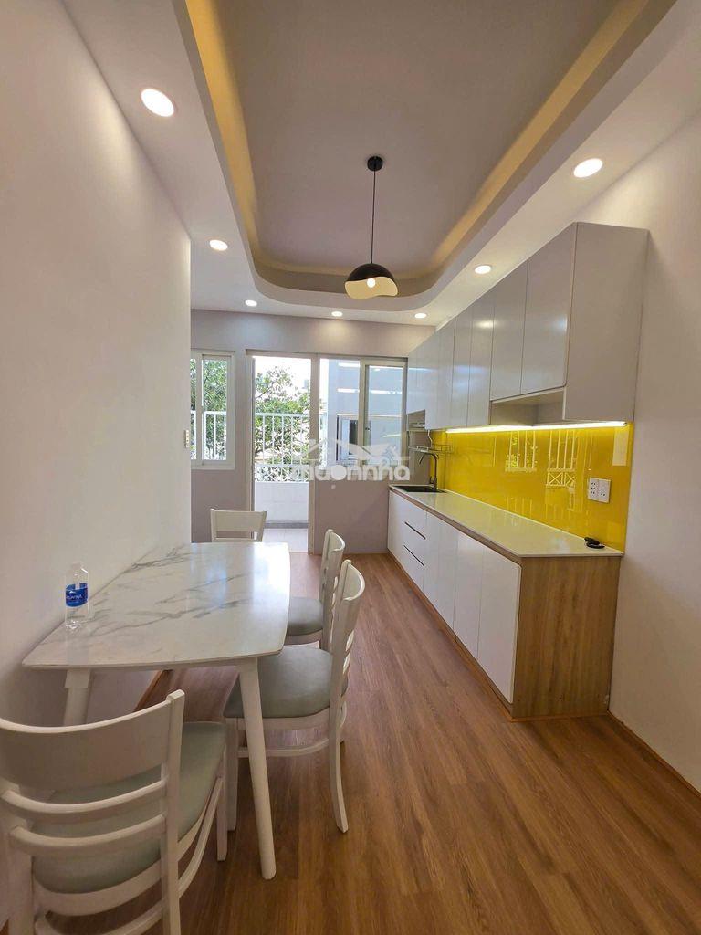 Chung cư lô c lý thường kiệt, 50m2, 2 pn, nội thất mới 100% giá 3,25t - 3