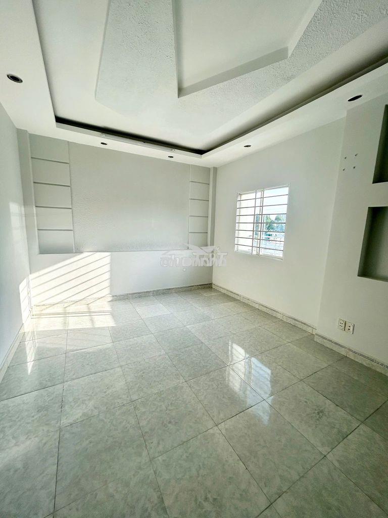 Cho thuê phòng 30m2 ban công, cửa sổ trời, gần kcx, pmh ở htp, q7 - 4
