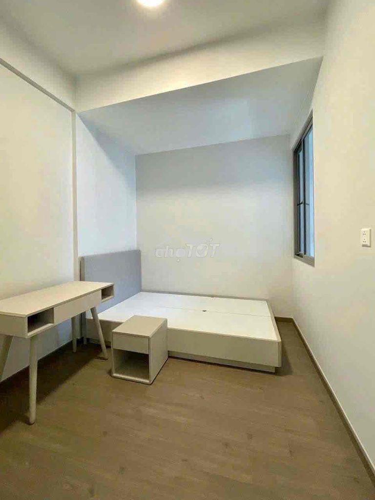 Căn 2pn view hồ có nội thất 8,5 triệu/ cơ bản 7 triệu. lh hương - 2