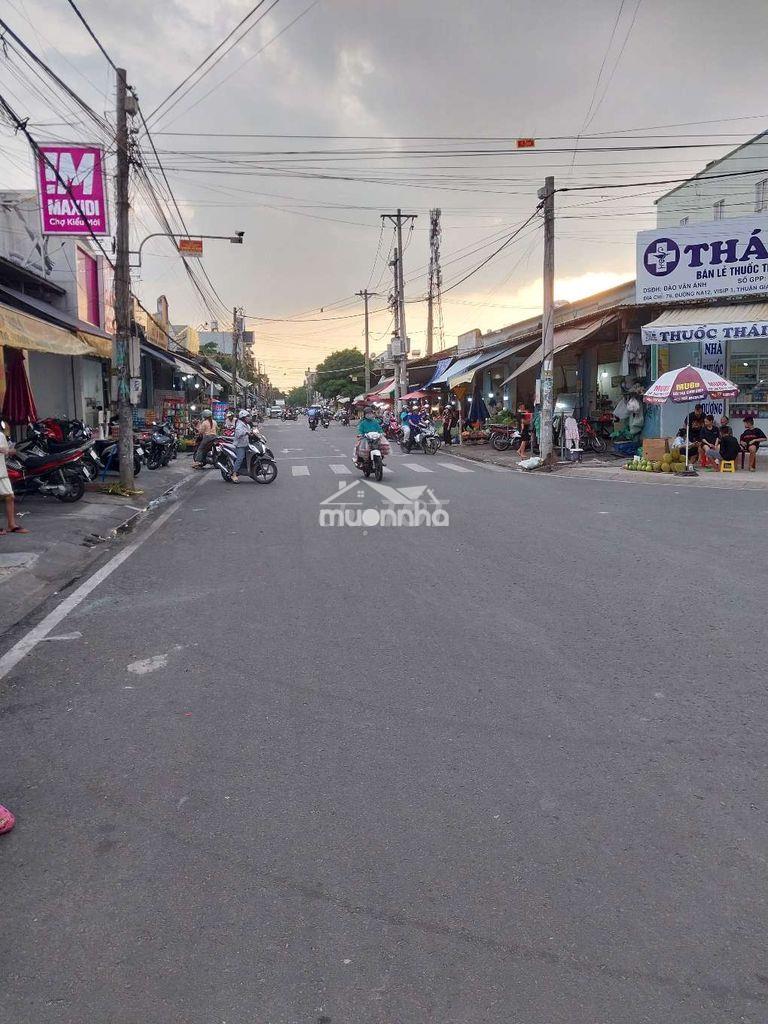 Chủ ngợp bán 150 m2 chợ 78-79 kdc vietsing ,sổ sẵn 45 tr/m2 nhựa 18m
