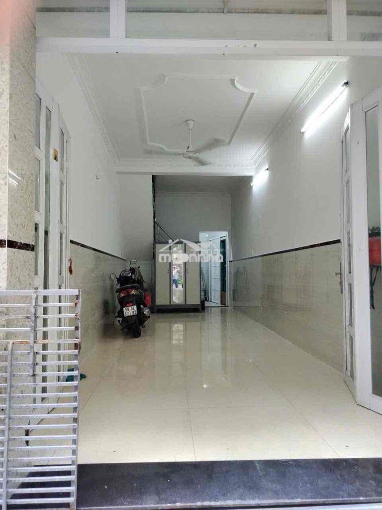 Cho thuê nhà góc 2 mặt tiền huỳnh văn bánh p17 phú nhuận, 2pn mới đẹp