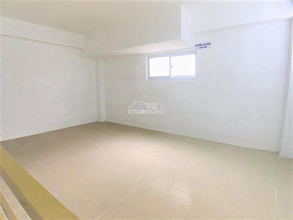 Phòng gác lửng, lầu 1 thang bộ, để xe 2 chiếc free gần kcx tân thuận - 4