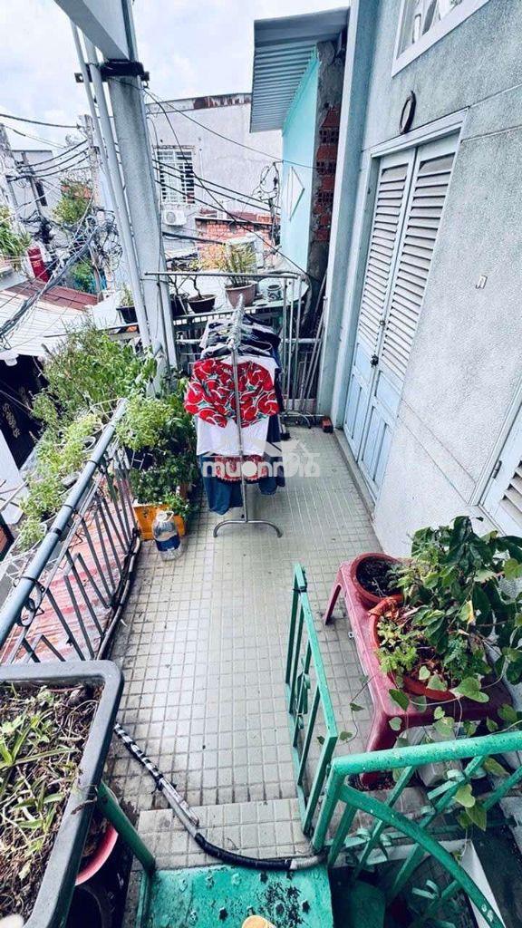 Nhà nguyễn khoái q4- 50m2 - 2 lầu đúc- hẻm 1 xẹt- 4 tỷ nhỉnh - 3