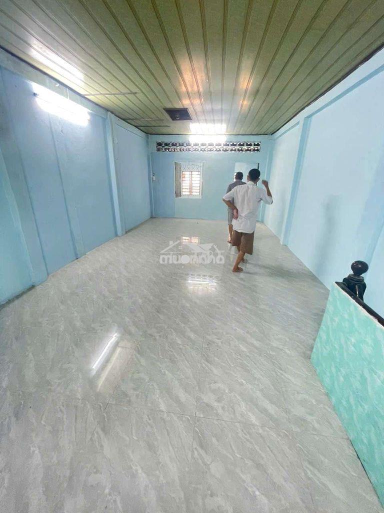 Nhà 3 phòng 4,5 x 15m gần đầm sen
