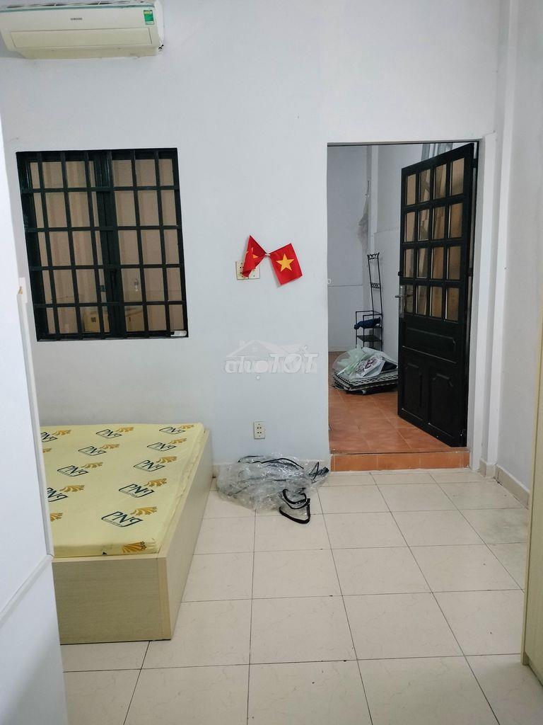 Cho thuê phòng nhà mặt tiền đường nguyễn kiệm, phú nhuận - 2