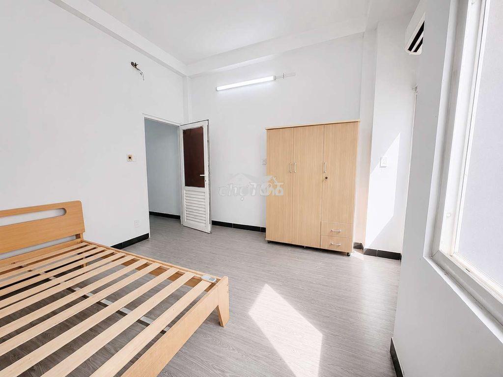 Cho thuê 2pn riêng biệt 2 máy lạnh có cửa sổ trời kế ngã tư hàng xanh🌿 - 2