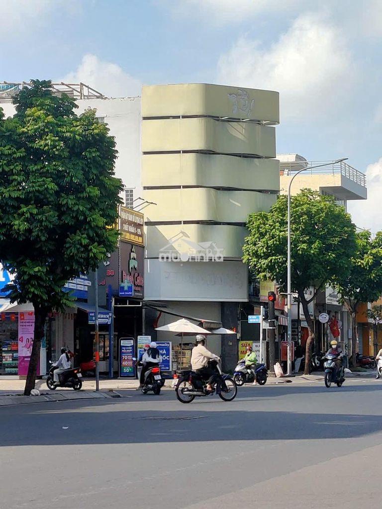 Cần cho thuê căn gần góc trung tâm tân phú . nhà vp .  - 2