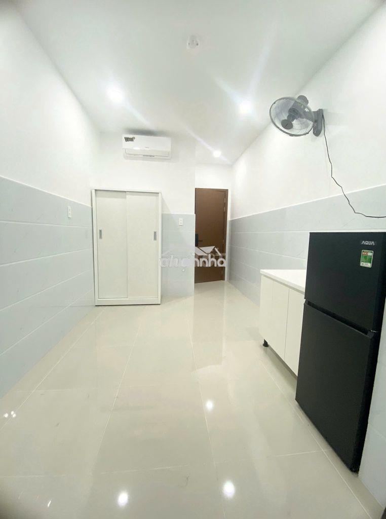 Nhận xe điện-phòng mới ban công-full nội thất-kế đh văn lang-bà chiểu - 4